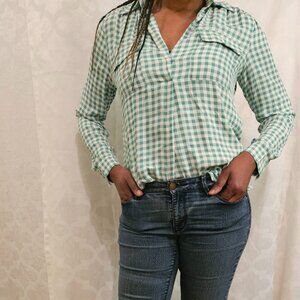 ***New With Tag Stylish Green & White Gingham Check Blouse***